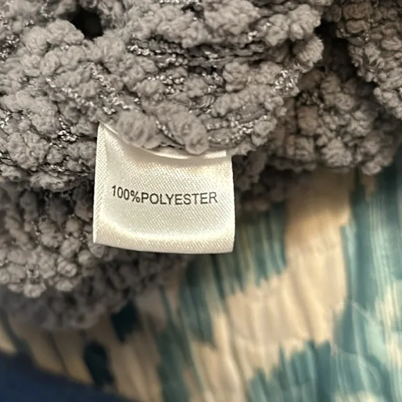 Merokeety women’s charcoal grey puffy sweater size small - Picture 5 of 5